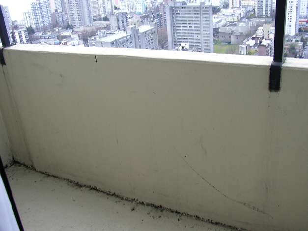 部屋のバルコニー